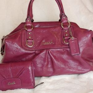 Coach Lg Ashley Patent Burgundy w/Matching Wallet